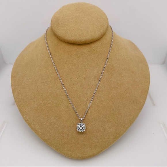 14K WHITE GOLD PENDANT NECKLACE
